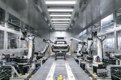 春之声丨日产500辆 AGV助力领克汽车成都工厂开年跑出“加速度”